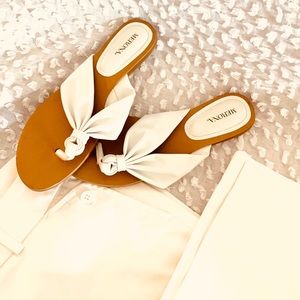 Size 7 White  Merona Sandals